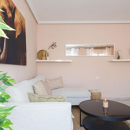 Casa Terra: Apartment 50 Meters From The Beach 또레비에하 외부 사진