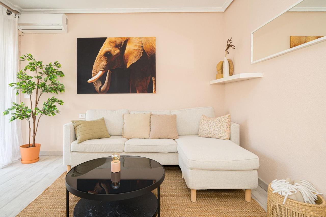 Casa Terra: Apartment 50 Meters From The Beach 또레비에하 외부 사진