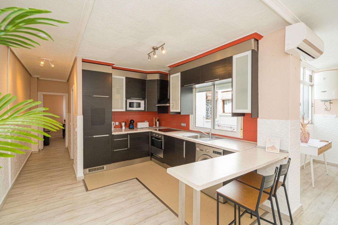Casa Terra: Apartment 50 Meters From The Beach 또레비에하 외부 사진